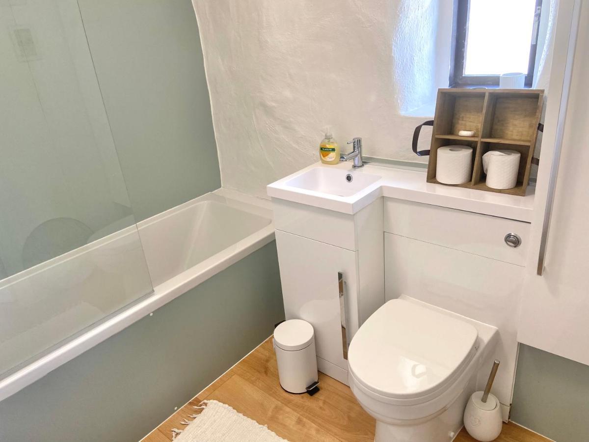 Idyllic Cornish Cottage, Superking Bed, Private Garden Dogs Welcome Truro Zewnętrze zdjęcie
